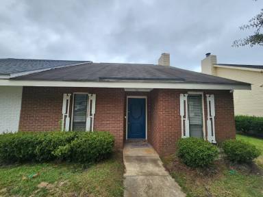 Main picture of 106 Leisure Lake Ct