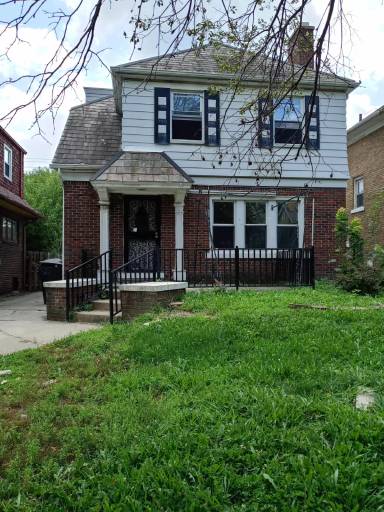 Main picture of 2925 Lawrence St