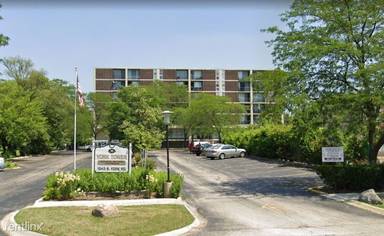 Main picture of 1043 S York Rd
