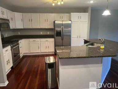 Main picture of 6916 S Park Dr