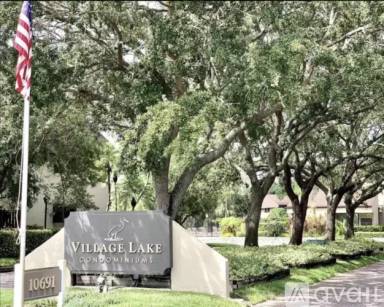 Main picture of 880 S Village Dr N