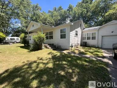 Main picture of 1234 S University Ave