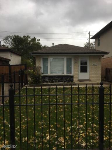 Main picture of 3838 W 115th Pl