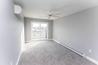 Main picture of 220 Stafford St