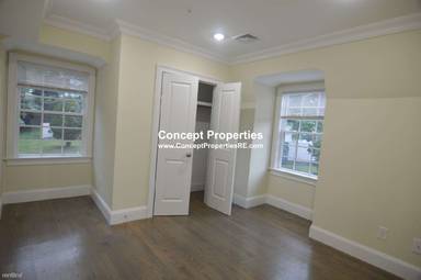 Main picture of 54 Cedar St