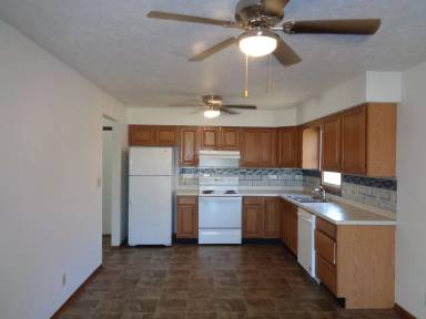 Main picture of 1300 W Washington St