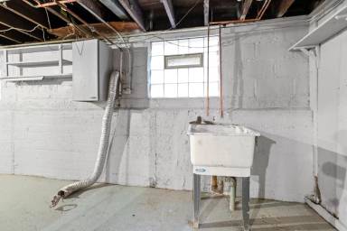 Main picture of 12439 S Perry Ave