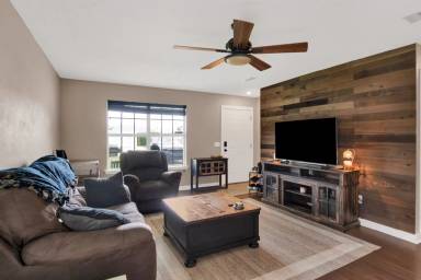 Main picture of 1059 Antigua Cir