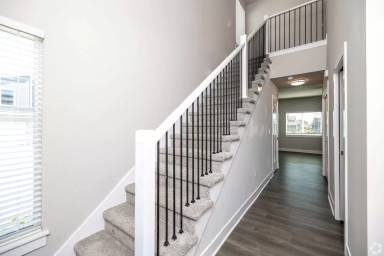 Main picture of 2525 NW Gabus Ln