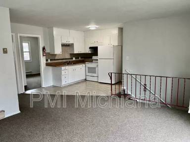 Main picture of 2258 Huey St