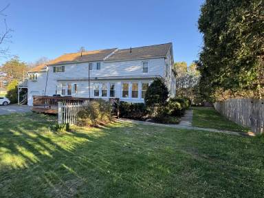 Main picture of 44 S Silver Ln