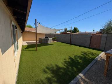 Main picture of 727 E Vista del Cerro Dr
