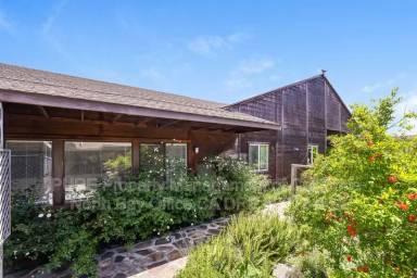 Main picture of 201 Meadowlark Ln