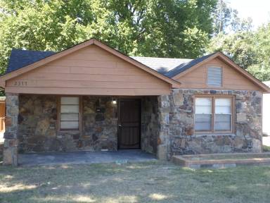 Main picture of 2311 Pratt St