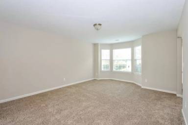 Main picture of 255 Hillside Oak Ln