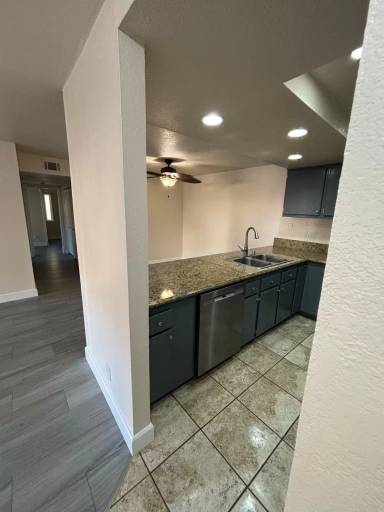 Main picture of 1727 Melrose Ave