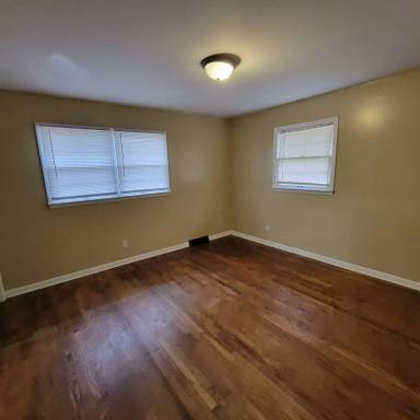 Main picture of 4306 Shelbyville Rd