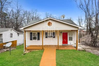 Main picture of 615 Mount Vernon Ave