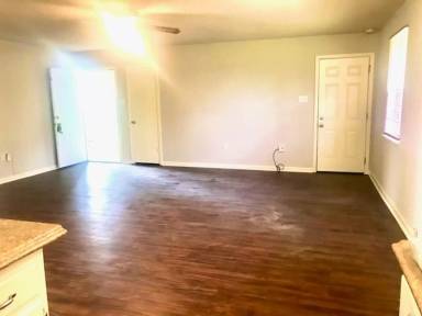 Main picture of 15343 Monica Ave