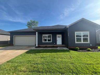 Main picture of 2688 Cedrus Ave