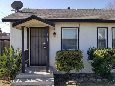 Main picture of 521 E San Joaquin Ave