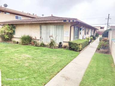 Main picture of 4122 Howard Ave
