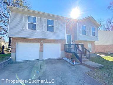 Main picture of 101 Brecker St