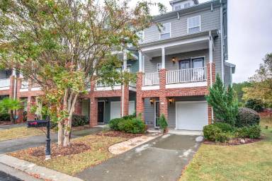 Main picture of 142 Braeside Ct