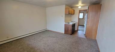 Main picture of 530 Elm St