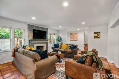 Main picture of 2298 Armand Rd NE