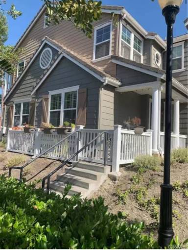 Main picture of 125 Sklar St