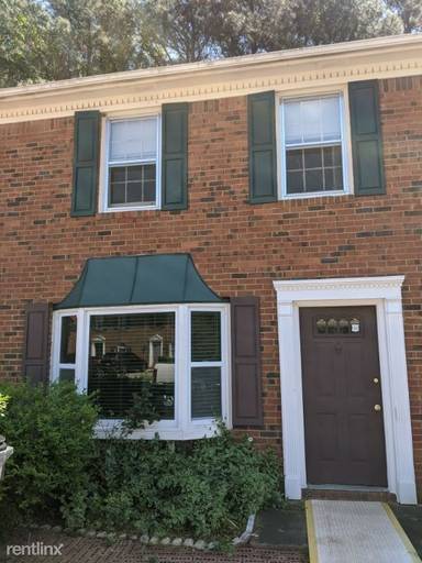 Main picture of 5640 Executive Way