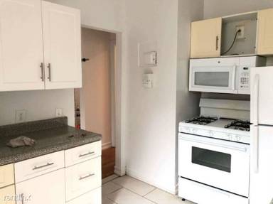 Main picture of 29 E 17th St