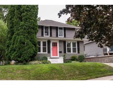 Main picture of 408 15th Ave SW