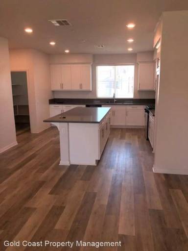 Main picture of 657 Camino Tierra Santa