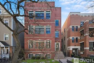 Main picture of 835 W Bradley Pl