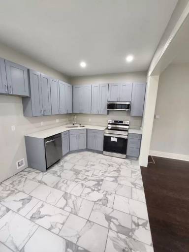 Main picture of 4240 Norfolk Ave