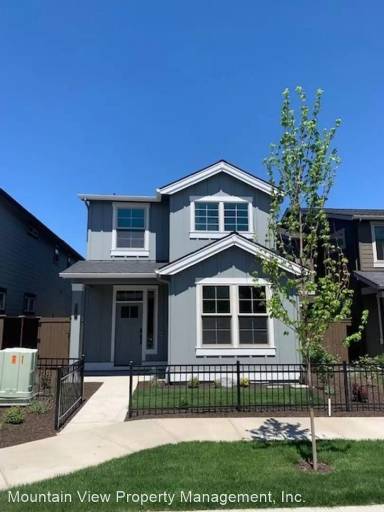 Main picture of 3777 SW Coyote Pl