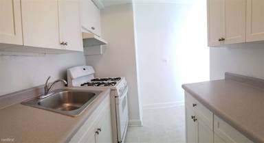 Main picture of 6565 Booth St