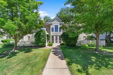 Main picture of 2959 S Bay Dr