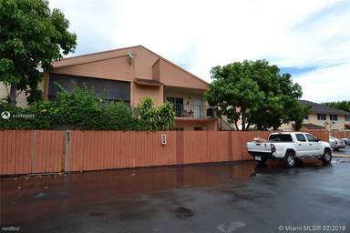 Main picture of 8595 SW 156th Pl