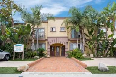 Main picture of 3729 Clarington Ave