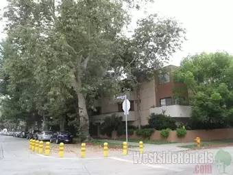 Main picture of 755 N Sweetzer Ave