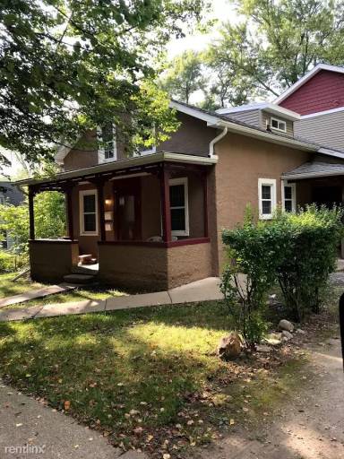 Main picture of 1417 Broadway St