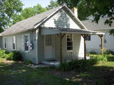 Main picture of 5785 Downey Ave