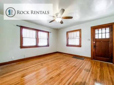 Main picture of 423 N Plum St
