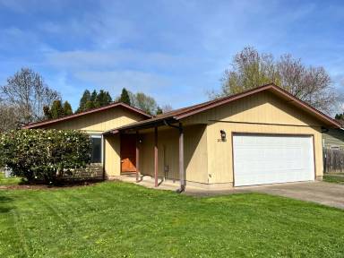 Main picture of 2050 Harvard Dr