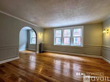 Main picture of 540-48 W Surf St