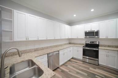 Main picture of 5434 Hampton Hill Cir