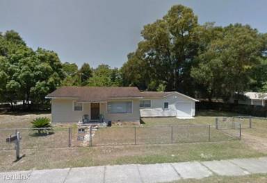 Main picture of 2414 NE 12th Ct